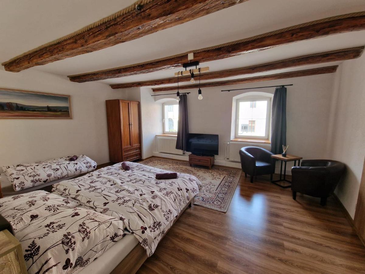 Apartman Velicka Vinaren Poprad Exterior foto