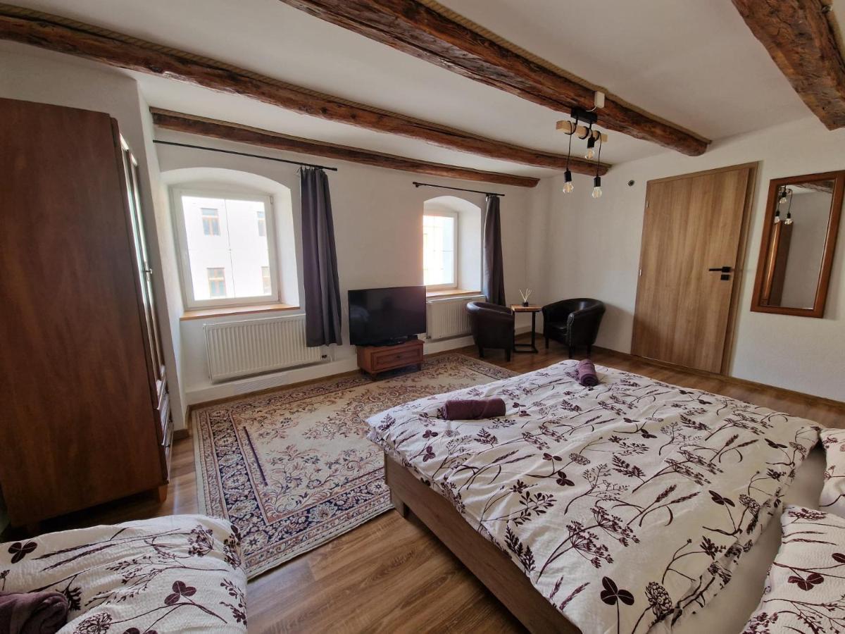 Apartman Velicka Vinaren Poprad Exterior foto