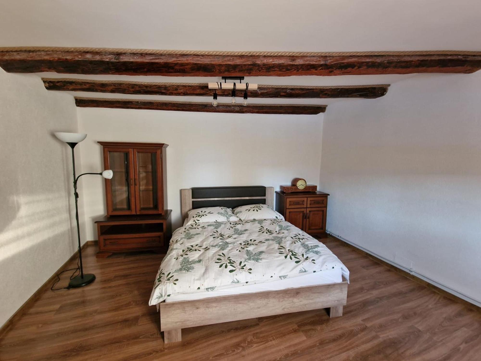 Apartman Velicka Vinaren Poprad Exterior foto