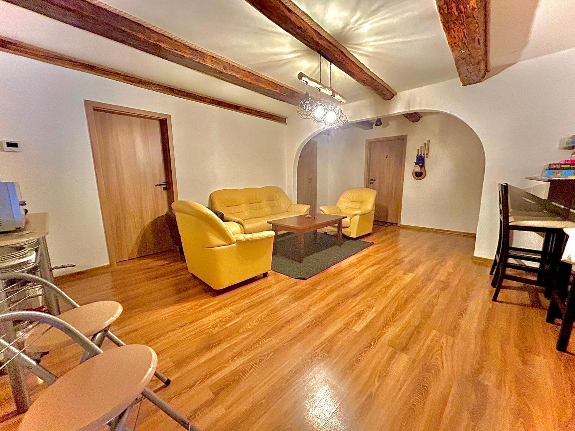 Apartman Velicka Vinaren Poprad Exterior foto